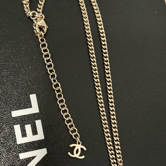 Crystal Pearl CC Heart Drop Necklace Gold White - Picture 6 of 16